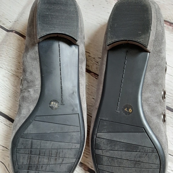 Vaneli suede flats size 9.5 - Picture 5 of 5